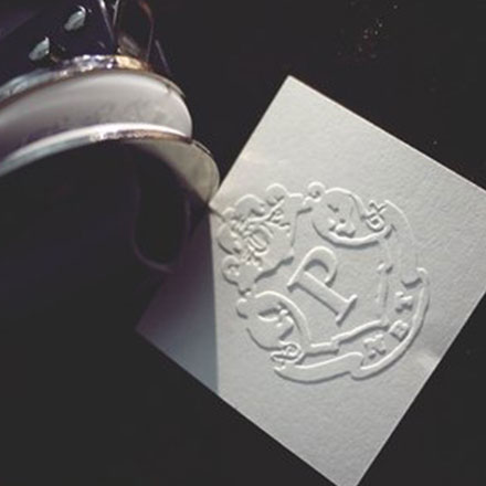 logo免費設(shè)計在線生成-專業(yè)logo設(shè)計免費設(shè)計在線生成